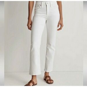 Madewell‎ Mid Rise Kick Out Jeans White 26 Ankle Length *Small Imperfection*